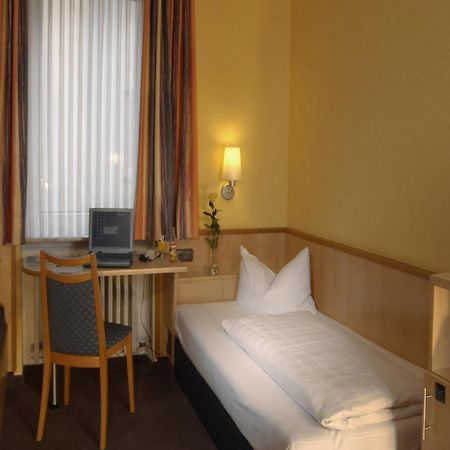 City Partner Hotel Strauss Würzburg Esterno foto