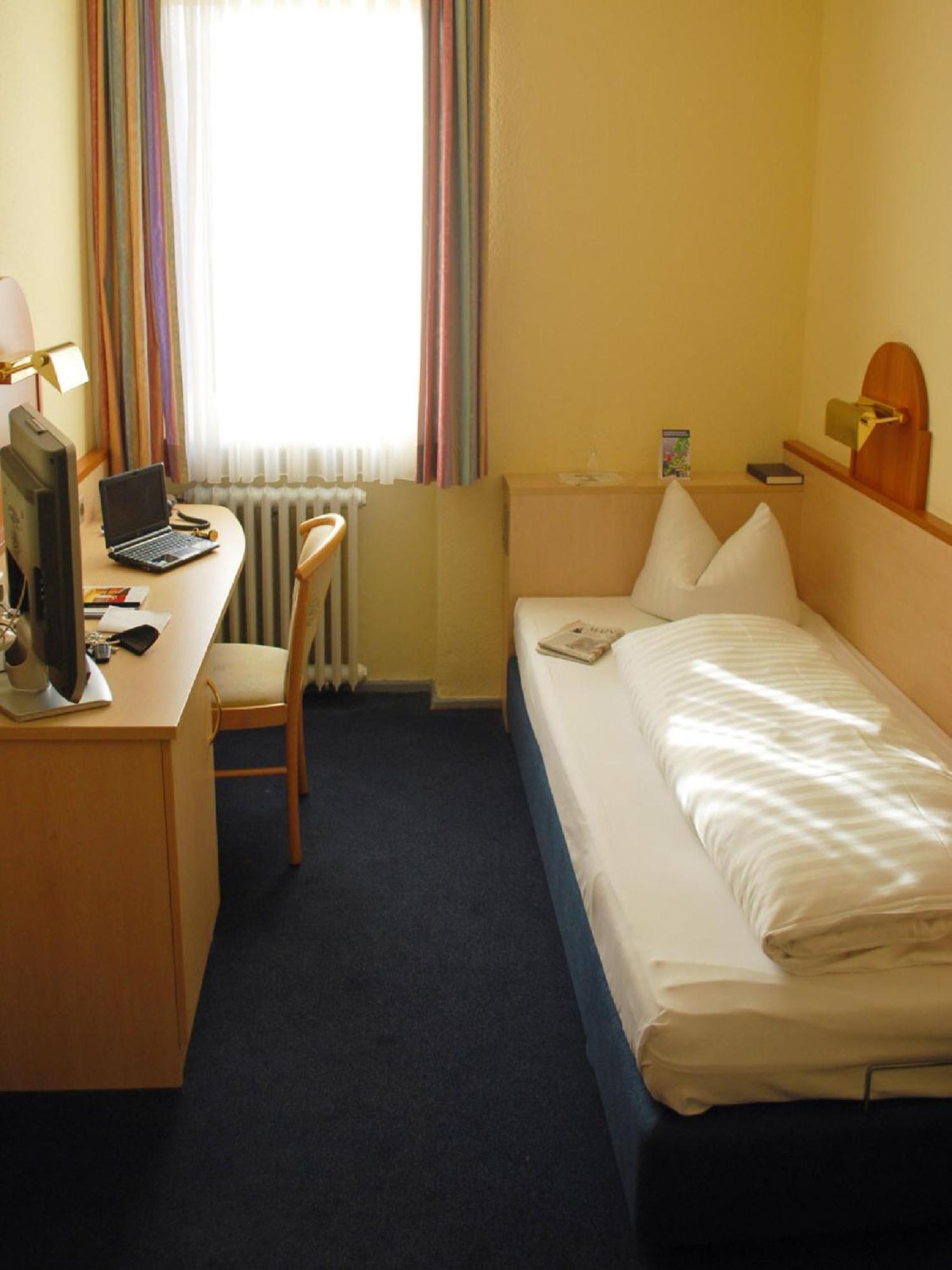 City Partner Hotel Strauss Würzburg Esterno foto